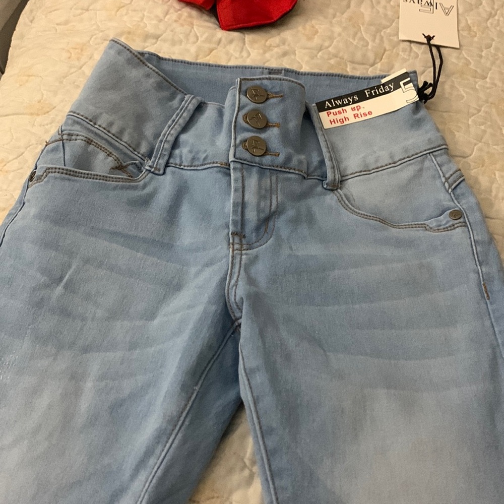 Jeans